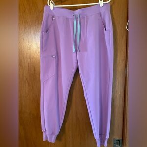 Figs Women’s Zamora Lavender Jogger Scrub Pants Size Large Petite